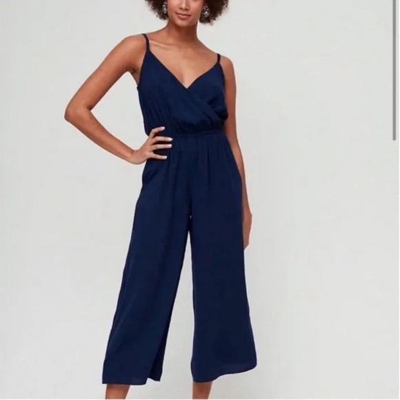 Wilfred Aritzia Navy Blue “Melodie” Jumpsuit Size Medium - Picture 1 of 10
